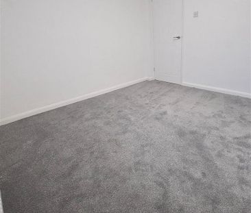 3 bedroom property to rent - Photo 2