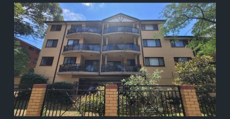 Modern 2-Bedroom Apartment! Next to Stockland Shopping Centre - Photo 3