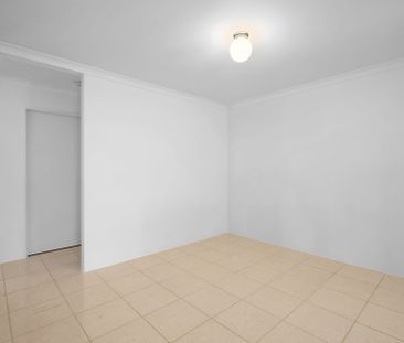 9 Lightfoot Place, Cooloongup. - Photo 5