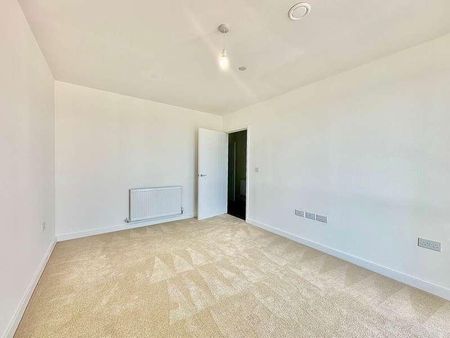 High View, Hatfield, AL10 - Photo 5