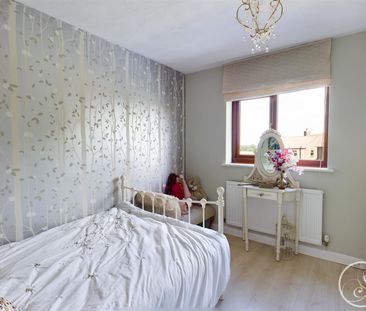 Rockingham Court, Towton, Tadcaster - Photo 2