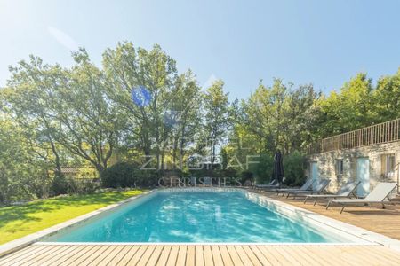 Gordes - Magnifique maison en pierre avec vue et piscine, à deux pas du centre du village - Photo 2