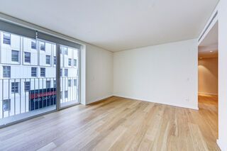 Rental Apartment 1 bedrooms Modern Campo Pequeno São João de Deus Lisboa - balcony, swimming pool - Photo 4