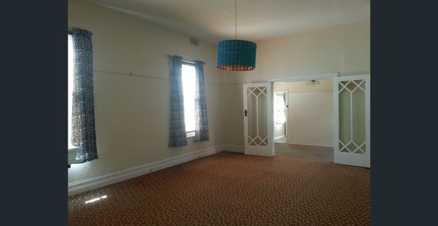 Great Location – St. Kilda Home - Photo 1