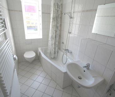 Lichtdurchflutete 3-Zimmer Wohnung in der Curiesiedlung mit Tiefgar... - Foto 4