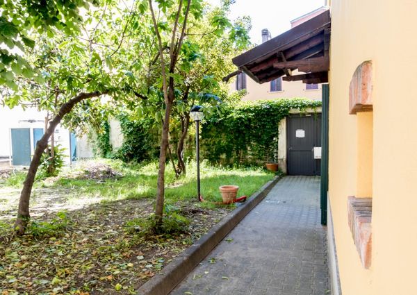 Enchanting single room, minutes away from IULM and Bocconi
