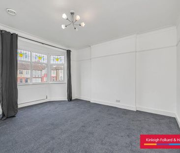 3 bedroom flat to rent - Photo 2