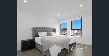 Gorgeous Modern Home - Photo 2