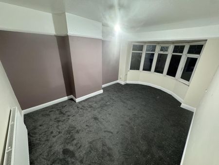3 bedroom end of terrace house to rent - Photo 3