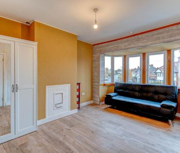 3 bedroom semi-detached house to rent - Photo 6