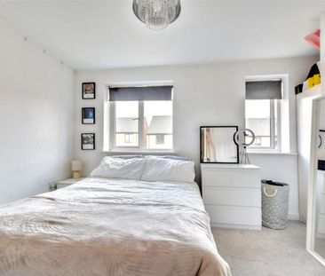 Room in a Shared House, Leaning Row, NG7 - Photo 2