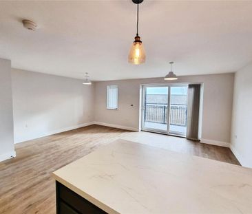 2 bedroom flat to rent - Photo 2