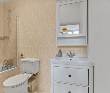 Greencroft Gardens, South Hampstead, London - Photo 6