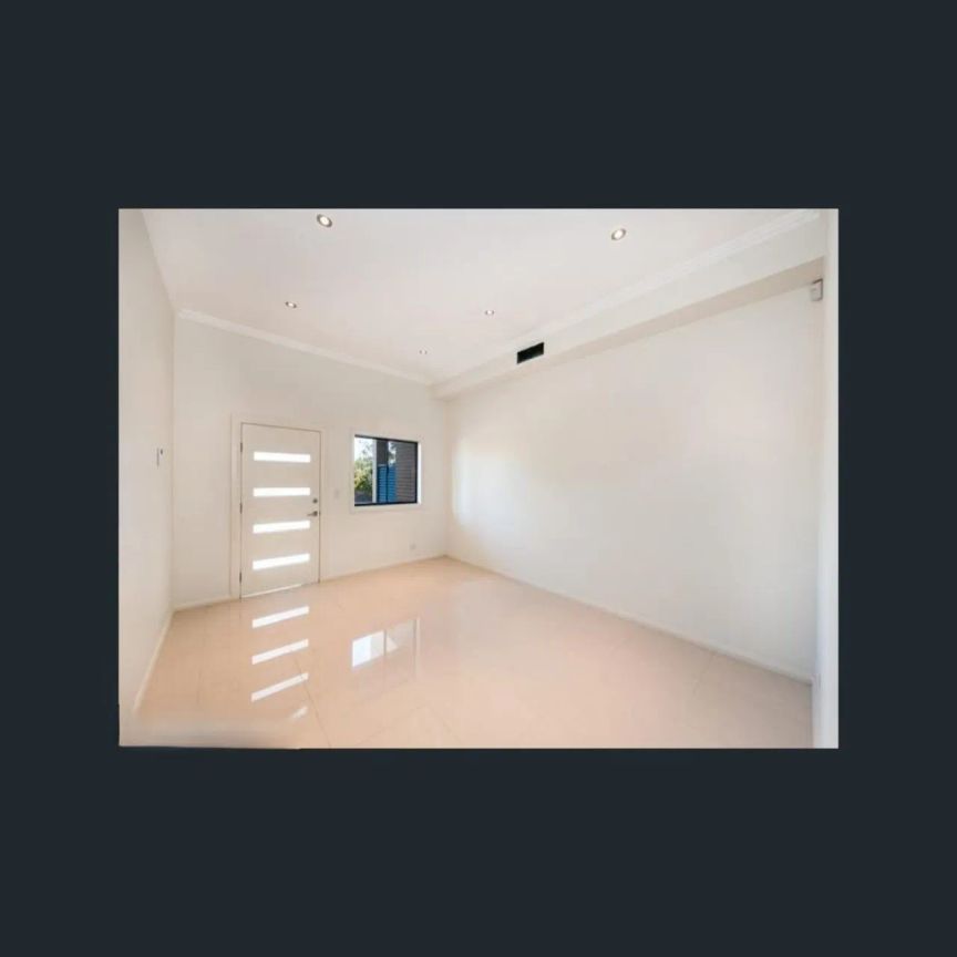 Family Comfort and Versatility in the Heart of Ermington - Photo 1