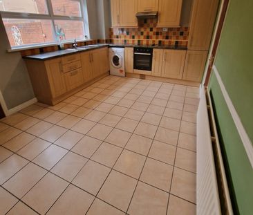 32 Ballymoney Street, Belfast, BT14, Belfast, BT14 6HB - Photo 5
