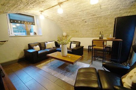 4 bedroom detached house to rent - Photo 2