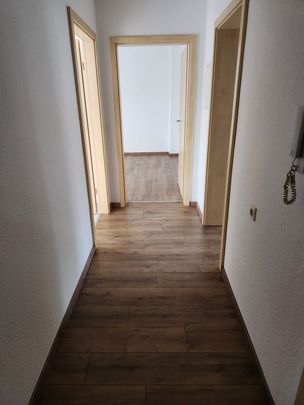 renovierte 2 Zimmerwohnung, Hochparterre sucht neue Mieter - Photo 1