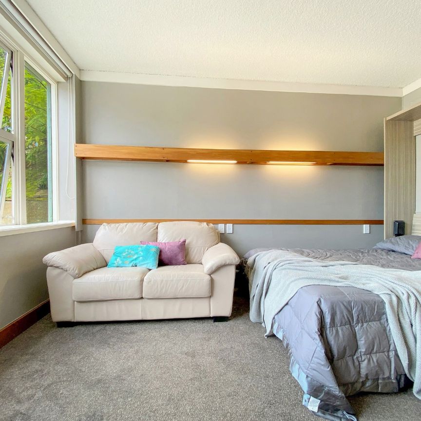 Sharella Living - Photo 1