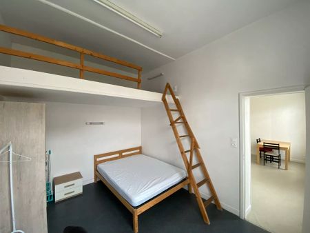 A LOUER APPARTEMENT T2 35m2 en CENTRE VILLE DE SAINT QUENTIN 02100 - Photo 4