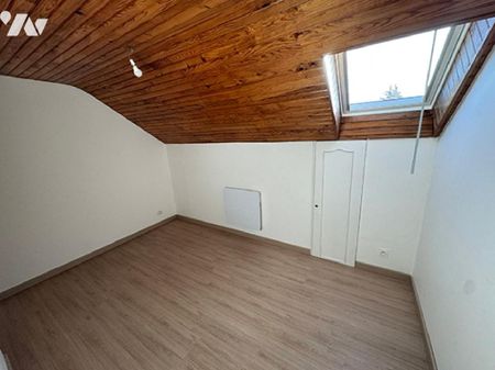 DOURGES: centre-ville maison de type 4 à 900 euros - Photo 2