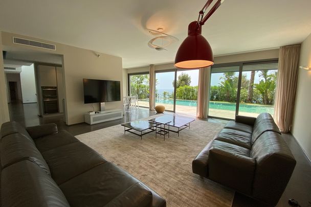 Bien d'exception: Villa face à la mer - Photo 1