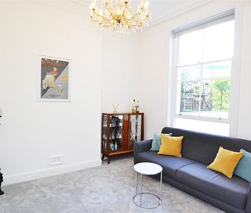 A modern and immaculately presented double bedroom property located within Kemp Town village. Offered to unfurnished. Available 28th August 2024. - Photo 5