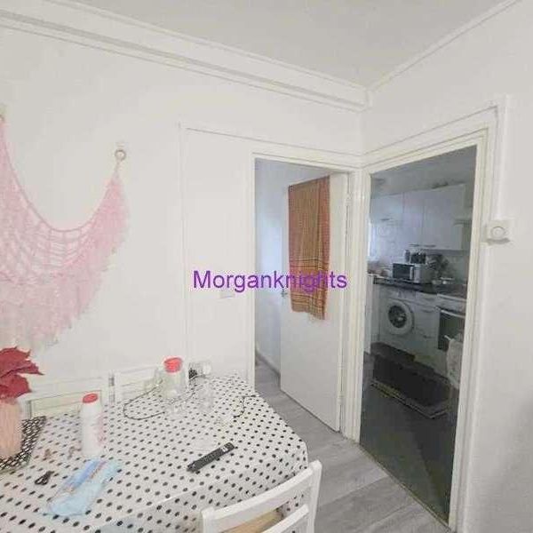 Old Church, Whitechapel, E1 - Photo 1