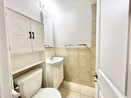 For Lease - 9 Thirty Third Street Unit# 108, Toronto, Ontario - Photo 5