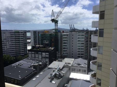 Apartment with city view - Photo 5