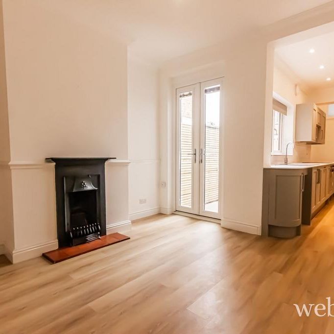 2 bedroom terraced house to rent - Photo 1