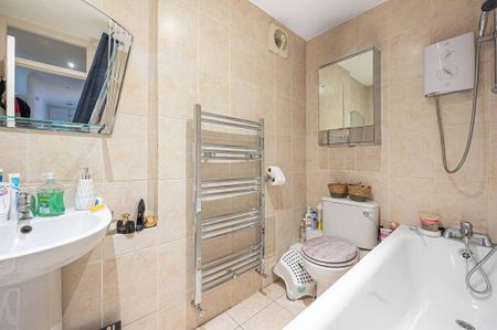 1 bedroom flat to rent - Photo 5