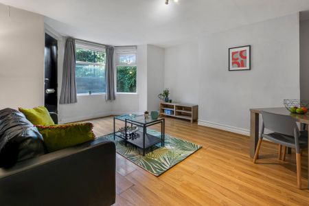 21 ST JOHNS TERRACE Leeds - LS3 1DY - Photo 2