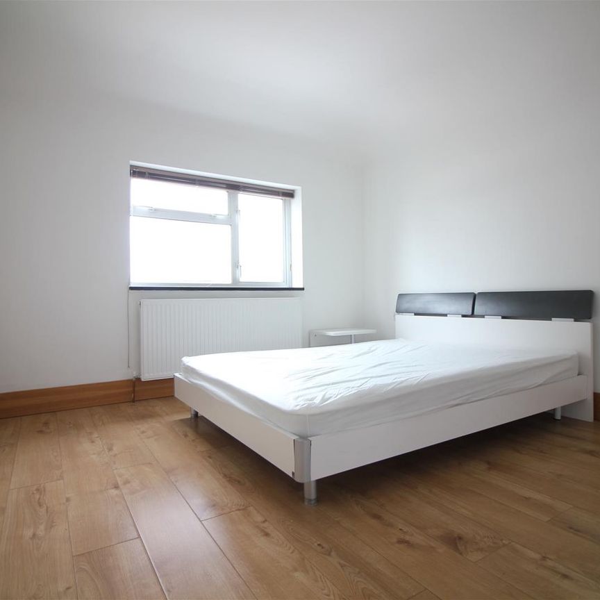 Marlborough Road, Uxbridge - Photo 1