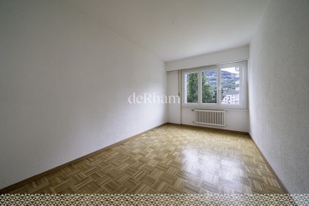 Bel appartement de 4.5 pièces au dernier étage - Photo 2