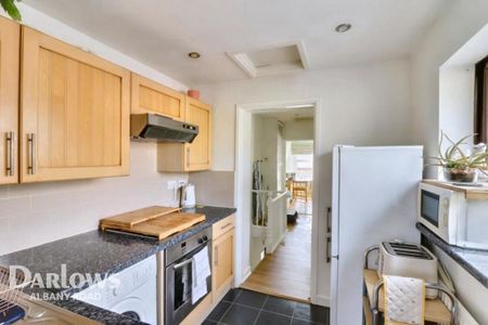 1 bedroom flat to rent - Photo 5