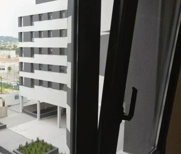 Oviedo - Photo 2