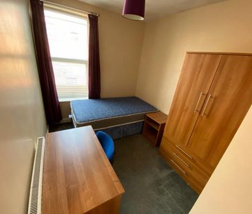 4 bedroom house to rent - Photo 2