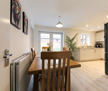 3 bedroom semi-detached house to rent - Photo 3