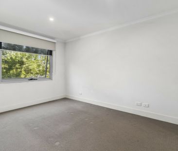 Close to City Centre + Study Room - Photo 3