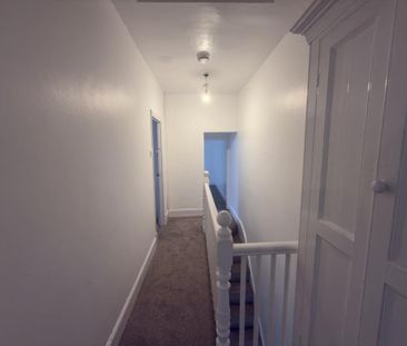 2 bedroom semi-detached house to rent - Photo 5