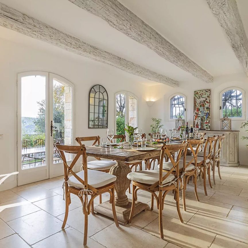 Maison à louer Mougins, Cote d'Azur, France9 000 EUR / Mois - Photo 1