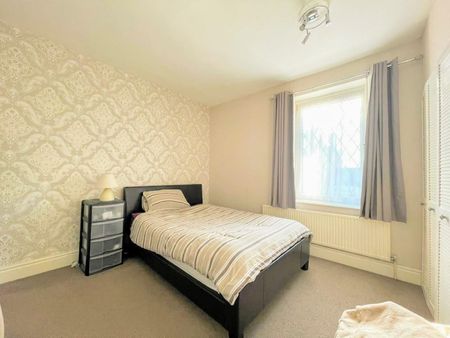 2 bedroom House To Let - Photo 4