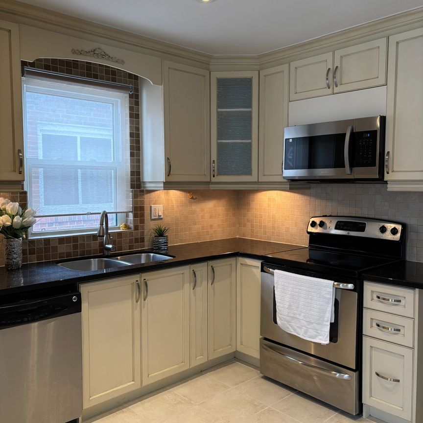 For Lease - 138 Poyntz Avenue, Toronto, Ontario - Photo 1