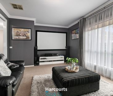 Luxury Living in the Prestigious Lyndarum Estate - Photo 1