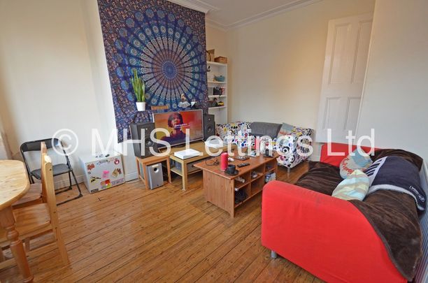 3 Bedroom Mid Terraced House for rent in Beechwood Mount - Photo 1