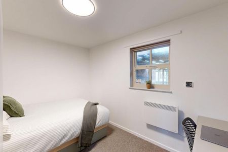 6 bedroom flat to rent - Photo 2