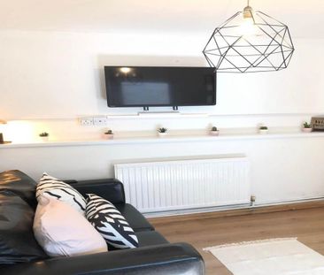 5 bedroom house to rent - Photo 2