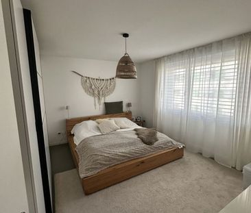 Grosszügige Maisonette-Dachwohnung an ruhiger Lage - Photo 3