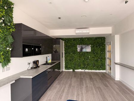 Studio to rent - Photo 2