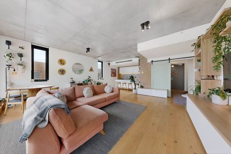 107/84 Cutter Street, Richmond VIC 3121 - House For Rent | Domain - Photo 2